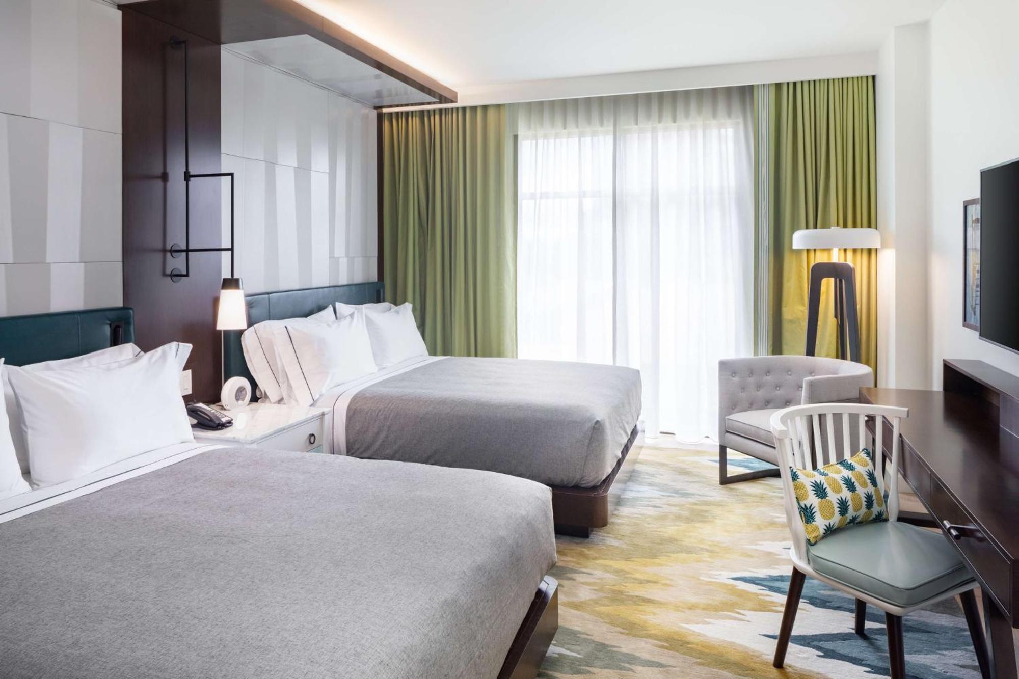 Premium Queen Room with Two Queen Beds,1499895190:JPEG