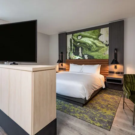 Hyatt Centric Charlotte Southpark-3