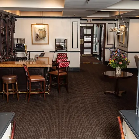 Dunhill Hotel-2